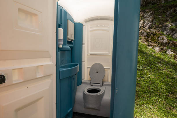 Best Porta potty delivery and setup  in Manistee, MI